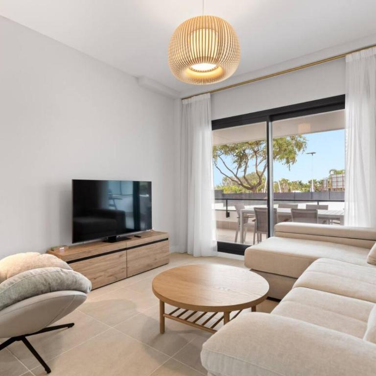 Aranya Apt - Pool, Gym and Co-Working Space - Apartamento - 1