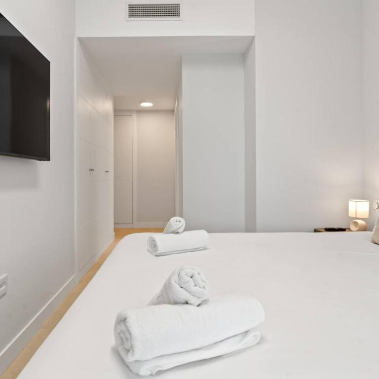 Aranya Apt - Pool, Gym and Co-Working Space - Apartamento - 18