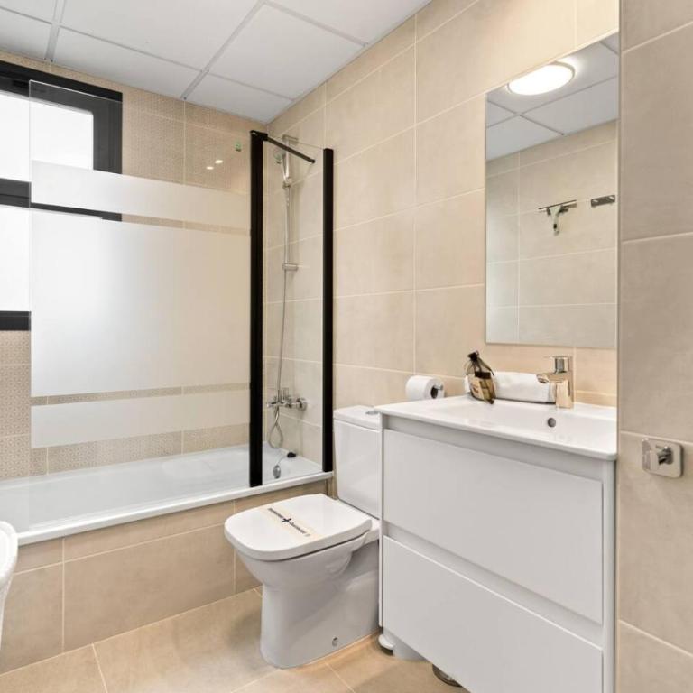 Aranya Apt - Pool, Gym and Co-Working Space - Apartamento - 21