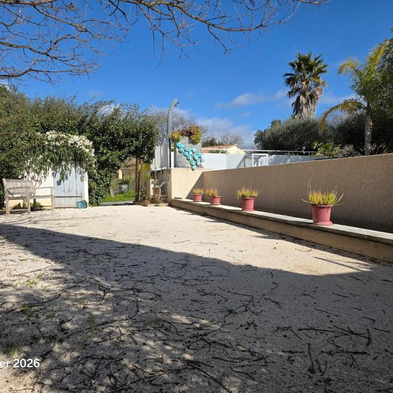 Spacieuse villa au calme avec grande piscine - Villa - 30