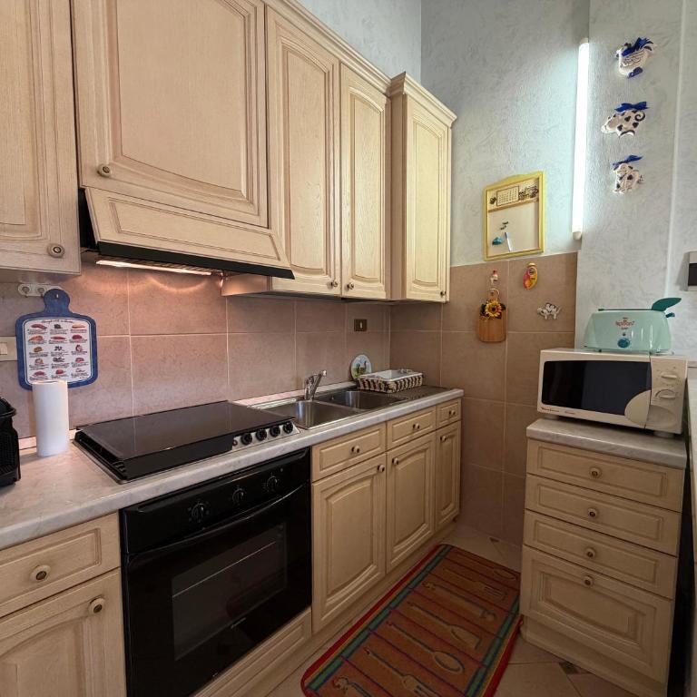 DOMA LUXURY HOMe - One-Bedroom Apartment - 5