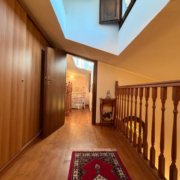 DOMA LUXURY HOMe - One-Bedroom Apartment - 14
