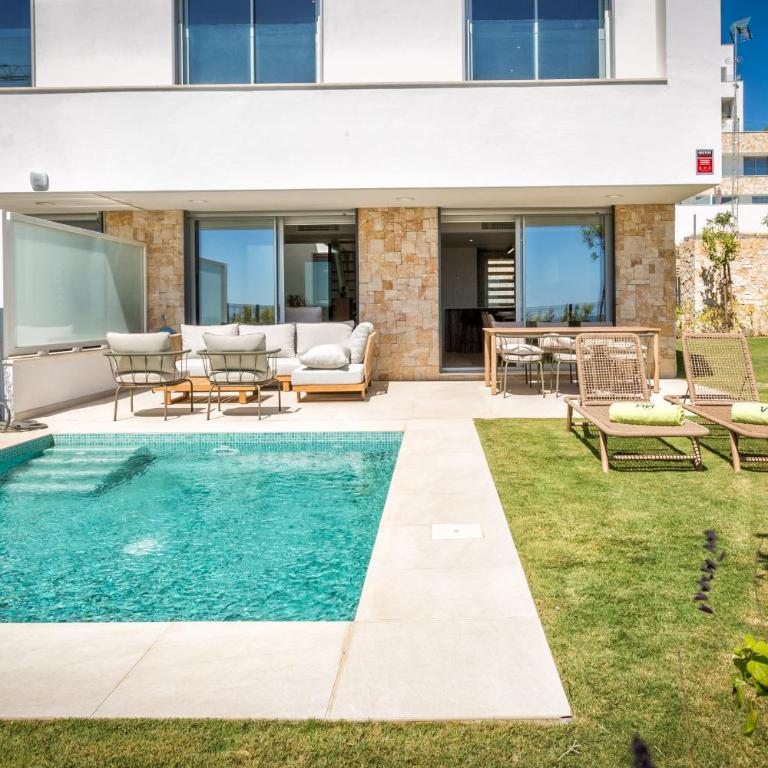 ViVi Homes - Villa Azure - Sea view - mountain view - pool - garden - Casa de 4 dormitorios - 48
