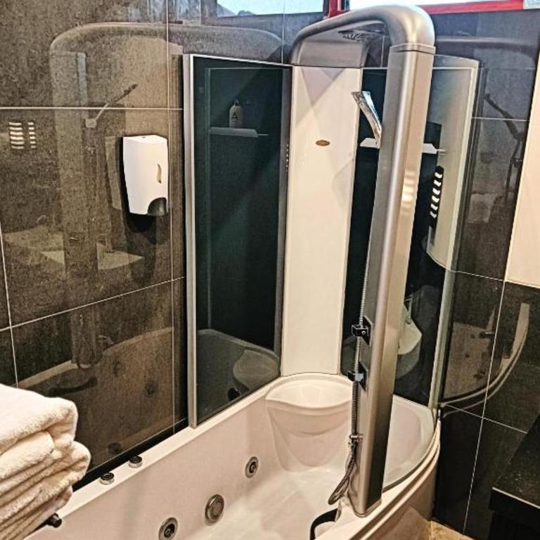 Illa Hotel - Apartment - 13