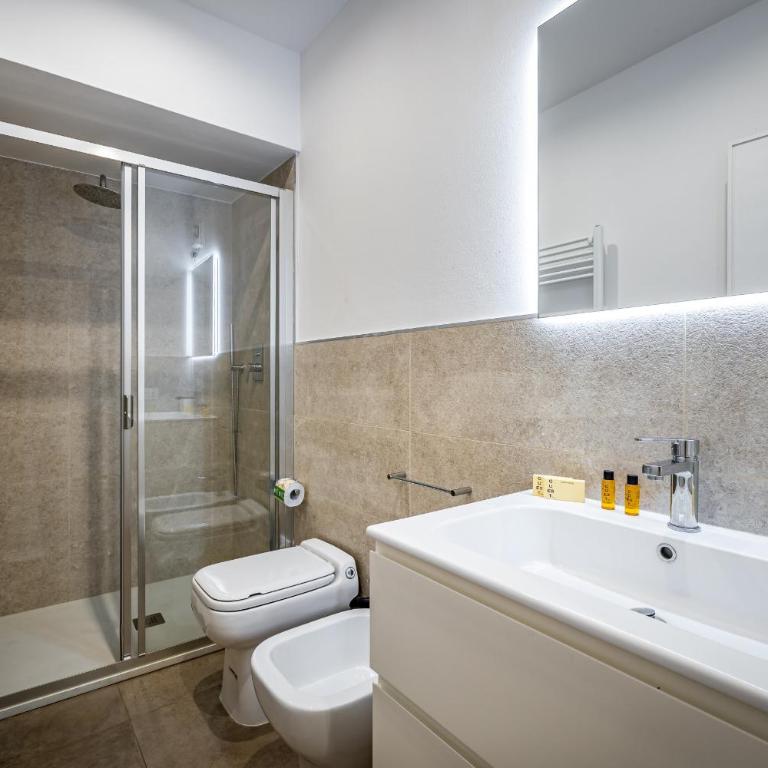 Roommo Via dei Pilastri giada - King Room - 8