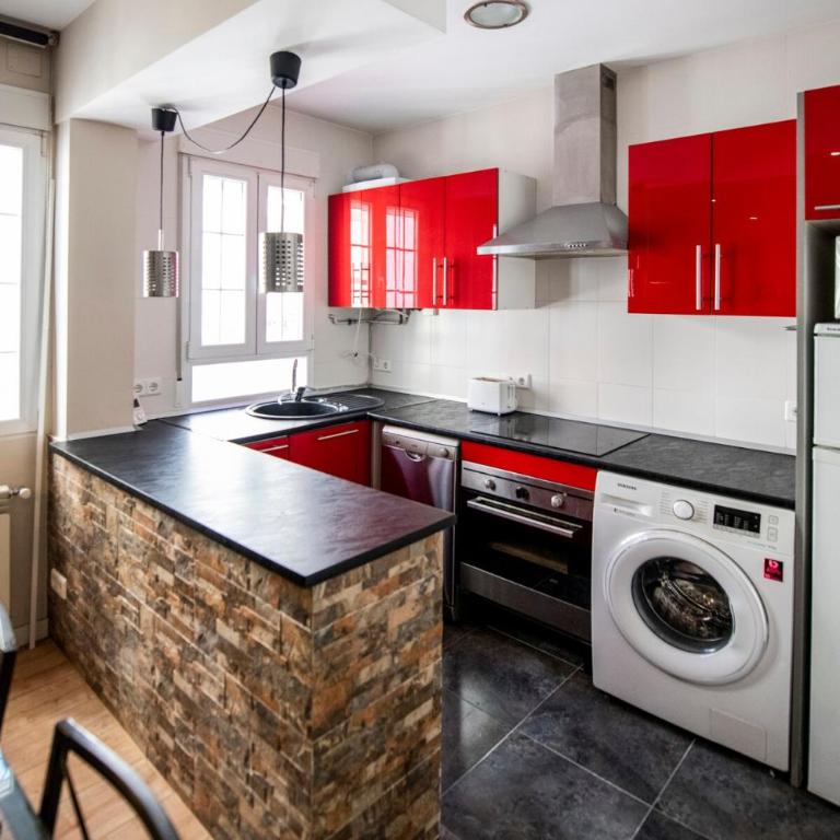 Apartment in an emblematic building in the Chamberi neighborhood - Two-Bedroom Apartment - 9