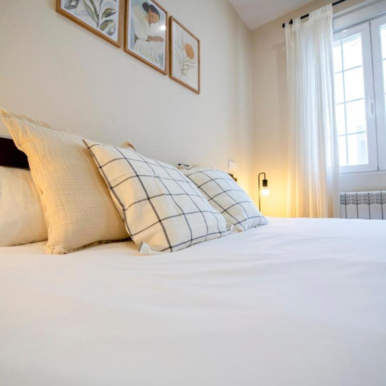 Apartment in an emblematic building in the Chamberi neighborhood - Two-Bedroom Apartment - 19