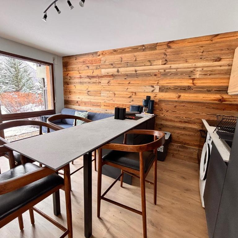 Appartement vue montagne au Monêtier-les-Bains - Appartement - 1