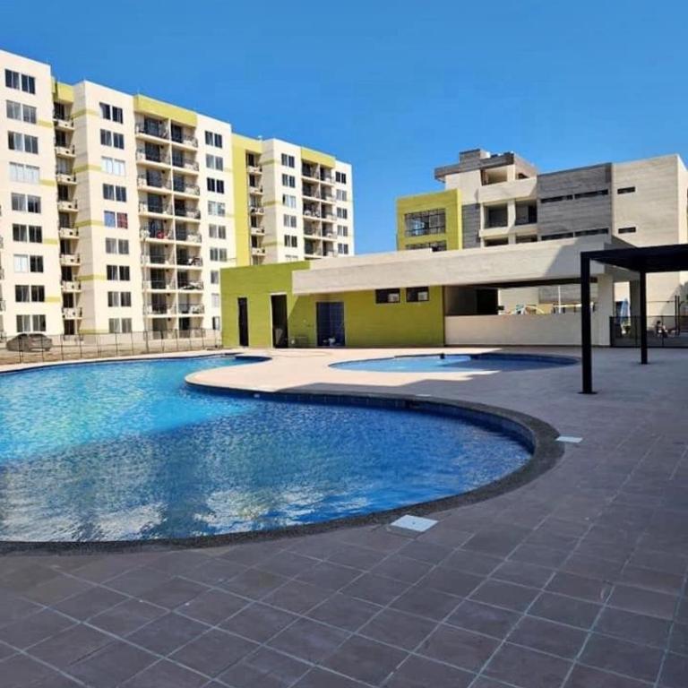 Bonito Apartamento Con Piscinas Central - Room #1586261301 - 1