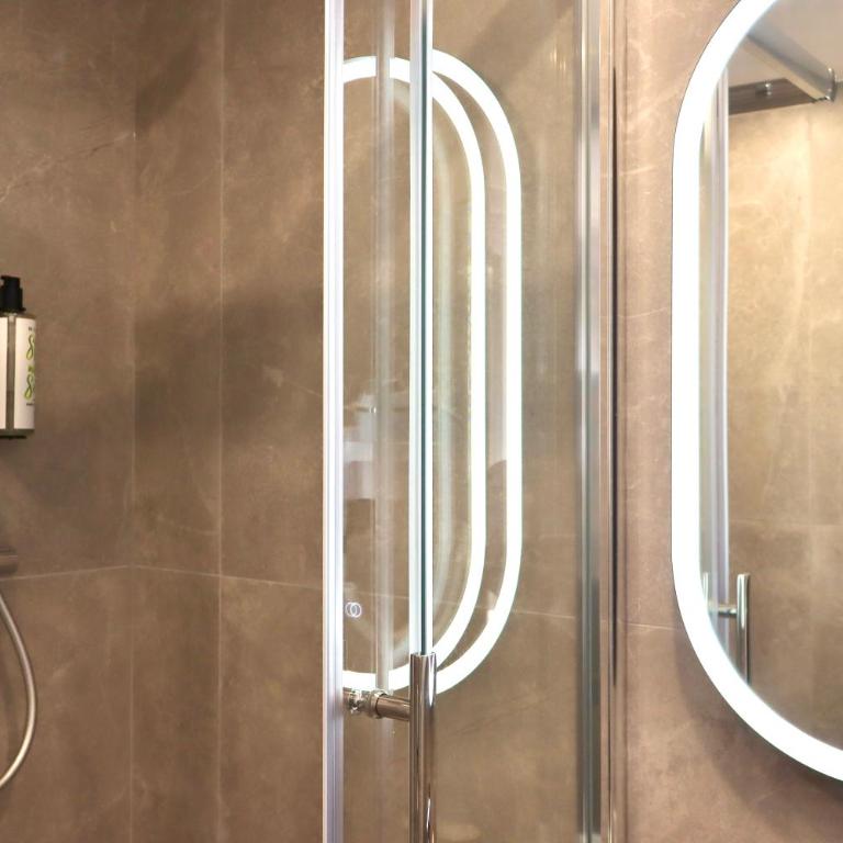 Brit Hotel Essentiel Reims Taissy - Chambre Double Supérieure - Rénovée - 12