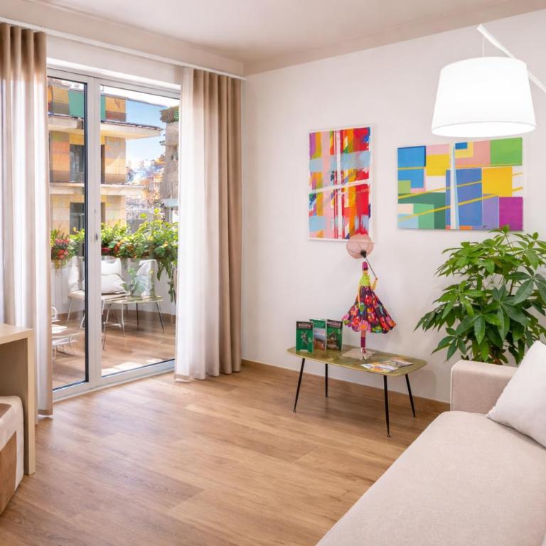 Pompei Scavi e Chiesa - Suites in Centro - Family Suite with Balcony - 10
