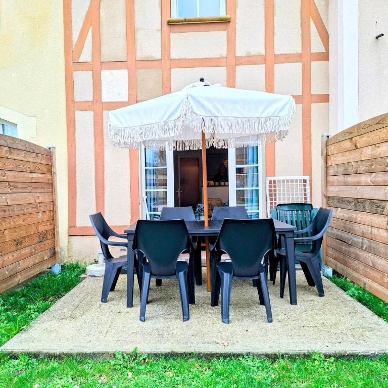Maison 2 chambres - 4 à 6 personnes - Piscine - Monflanquin - Lot-et-Garonne - Two-Bedroom House - 24