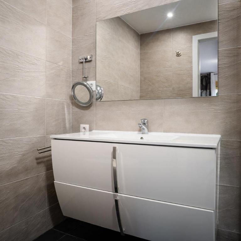 Varios apartamentos Romana Playa Elviria - Apartamento - Planta baja - 13