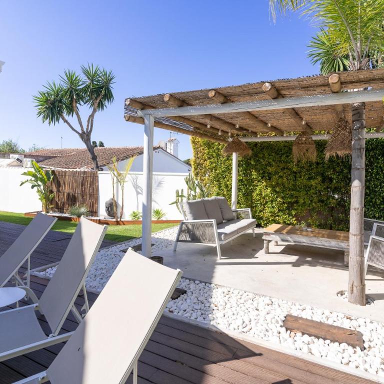 Villa Madrugada, beachside villa in Costabella - Villa Deluxe - 3