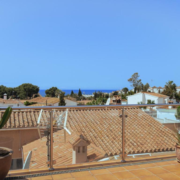 Villa Madrugada, beachside villa in Costabella - Villa Deluxe - 22