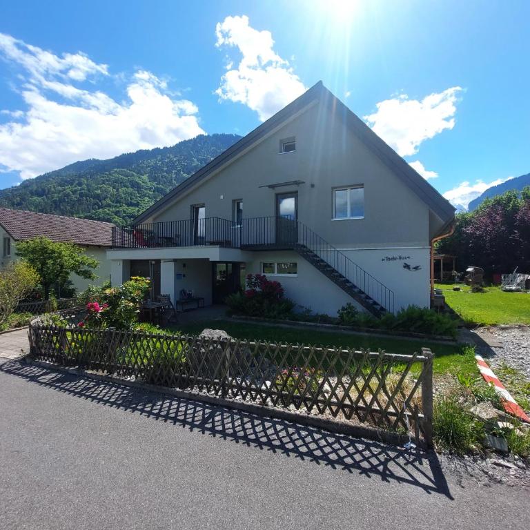 Wohnung für 2-4Personen nahe Grindelwald, Jungfrau Skigebiet in 20Minuten mit dem Zug erreichbar - Apartment mit 1 Schlafzimmer - 2