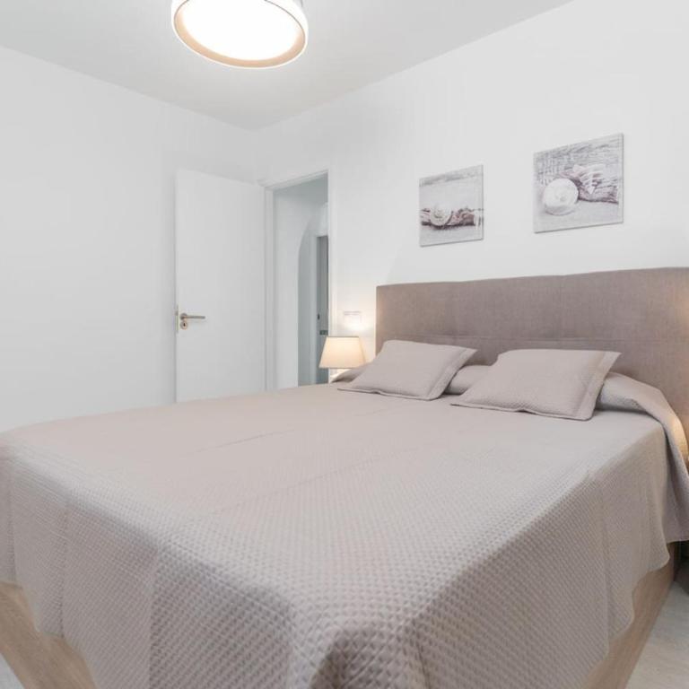 Nice Bungalow with Two Bedrooms - Bungalow - 12