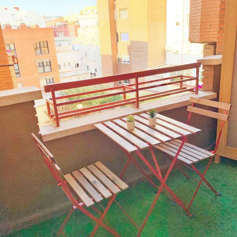 Acogedor estudio con terraza y AC - One-Bedroom Apartment - 1
