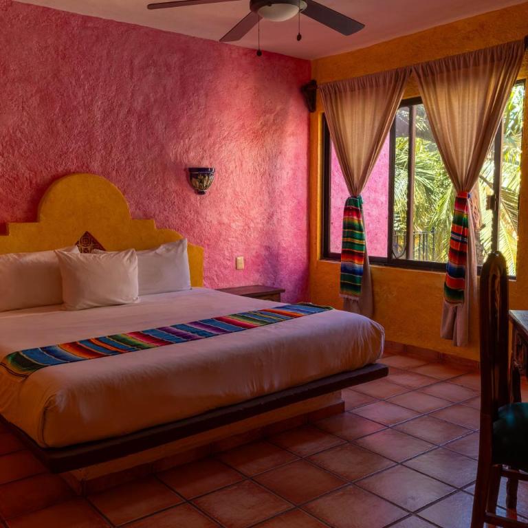 Hacienda Maria Bonita Hotel - Deluxe Queen Room - 3
