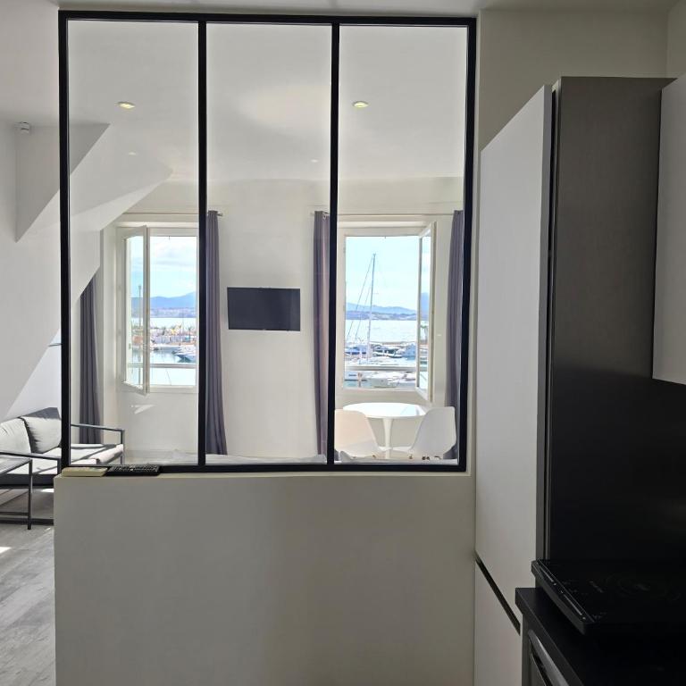 Sanaritz - Studio with Sea View - 3