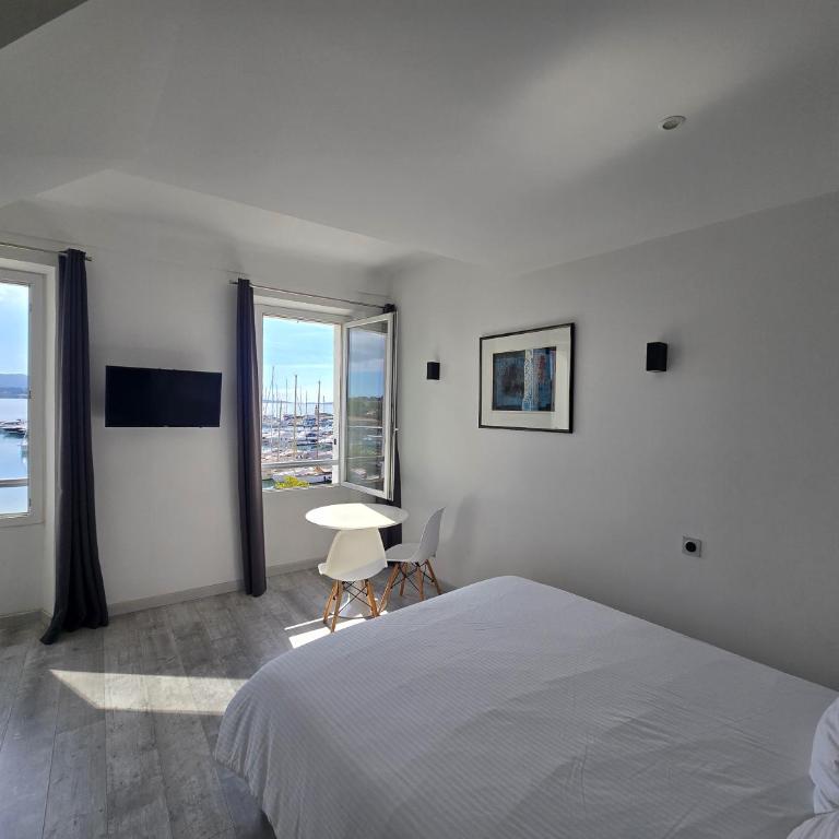 Sanaritz - Studio with Sea View - 11