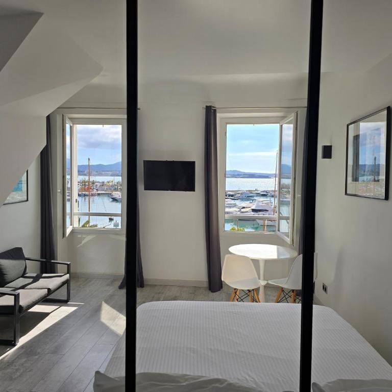 Sanaritz - Studio with Sea View - 12