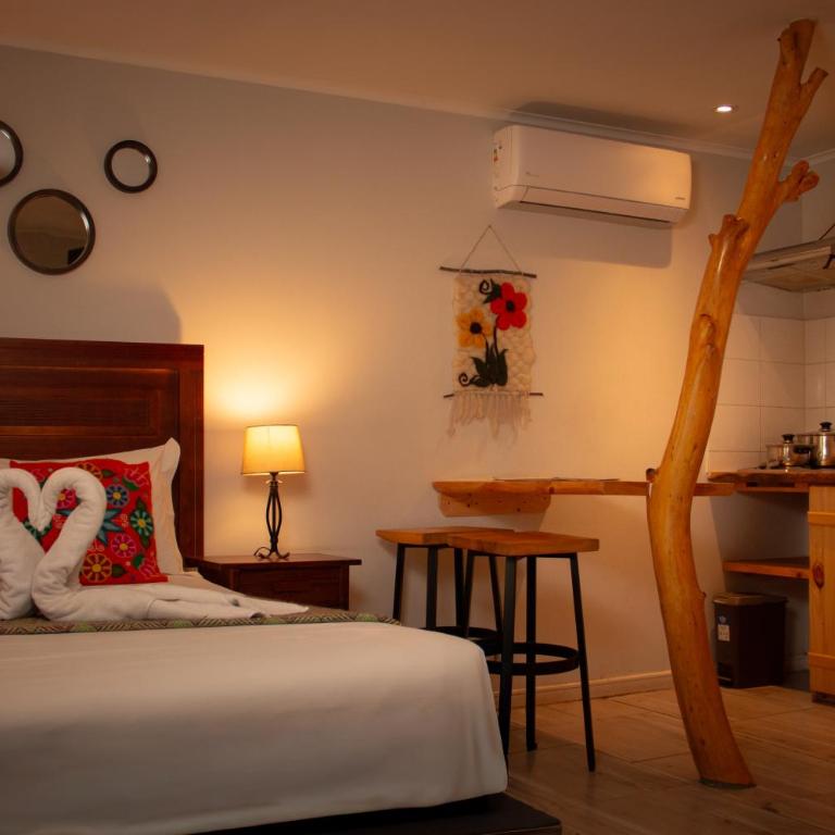 Refugio del Maipo Lodge - Double Room with Pool View - 7