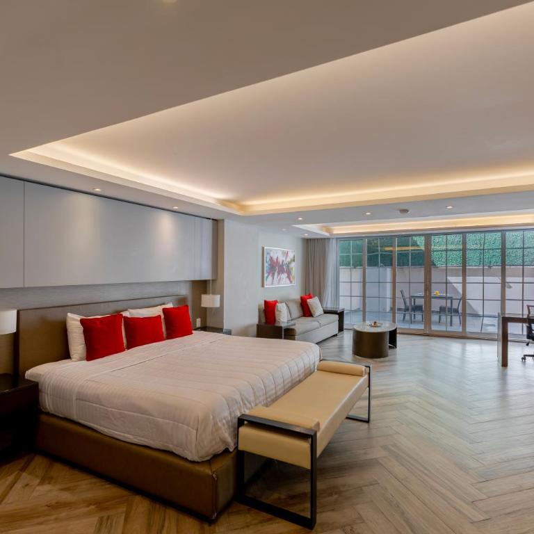 Isaaya Hotel Boutique by WTC - Junior Suite with Patio - 4