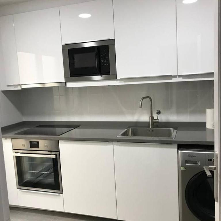 Madrid City Center with Garage 3 bedrooms 2 baths - Three-Bedroom Apartment with Balcony - 24