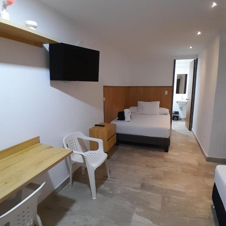 Carriqui Garden Hotel - Classic Triple Room - 3