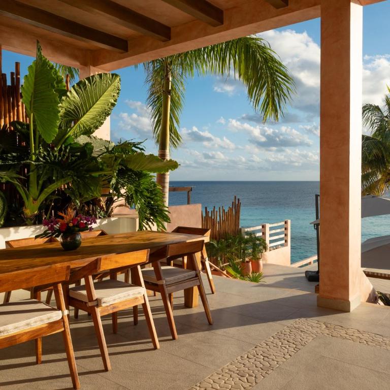 Oceanfront 5BR Villa, Saltwater Pool & Concierge - Villa with Sea View - 18