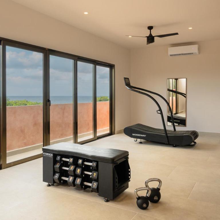 Oceanfront 5BR Villa, Saltwater Pool & Concierge - Villa with Sea View - 30