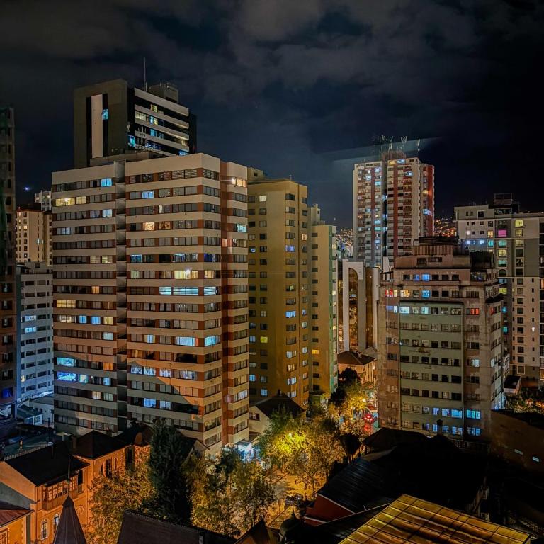Sky Suites - Fantastic Sopocachi Retreat - City & Illimani Views - Prime Location - Apartamento de 1 dormitorio - 39
