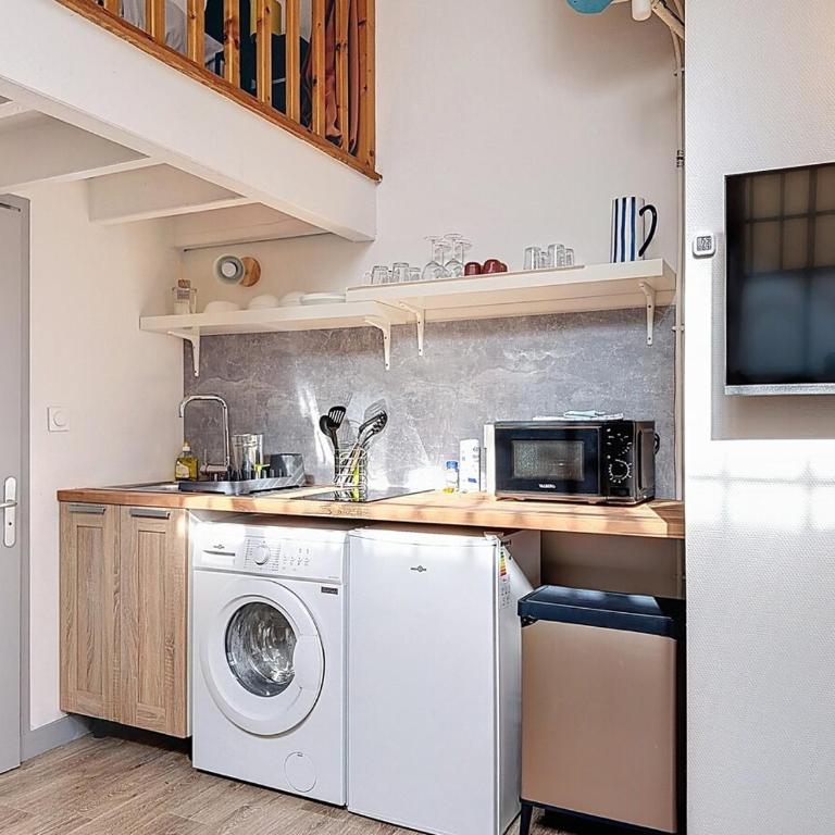 Joli Studio rénové avec mezzanine Hyper centre - Appartement 1 Chambre - 2