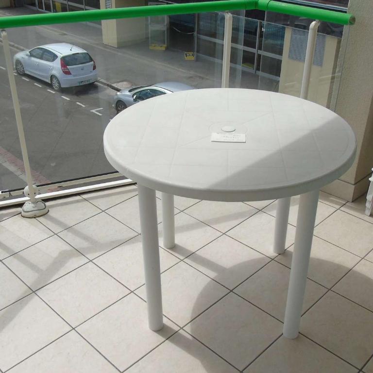 Appartement lumineux à 2 pas de la plage, balcon, ascenseur, TV, lave-linge, animaux admis - FR-1-674-19 - Appartement - 7