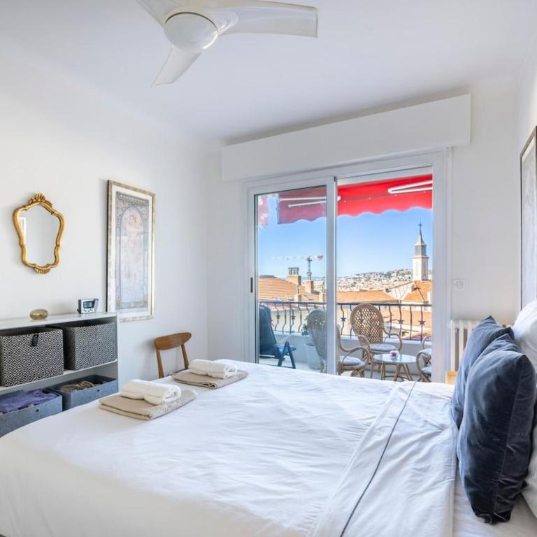 Azur Balcony Apartment Classic Charm with View - Appartement 1 Chambre - 3