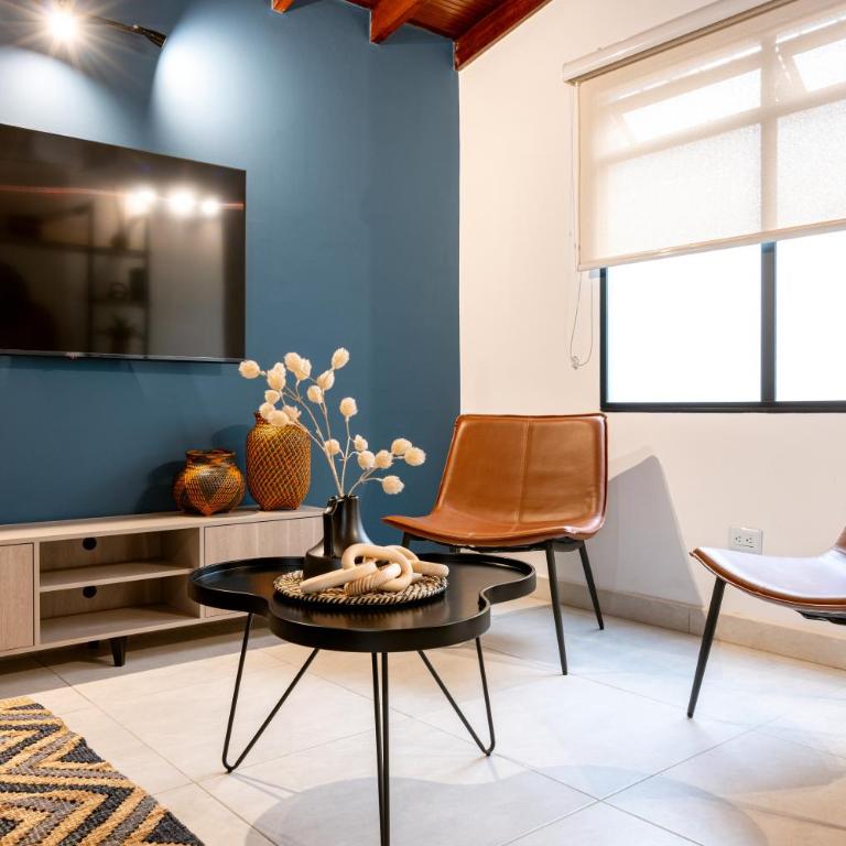 Lucas L - Two-Bedroom Apartment - 13