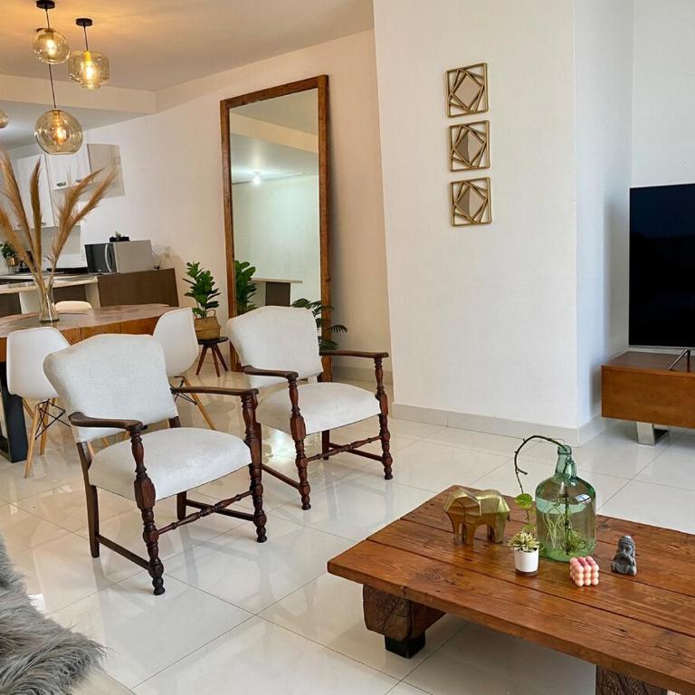 Departamento dentro paseo Santa Lucía Monterrey - Two-Bedroom Apartment - 13