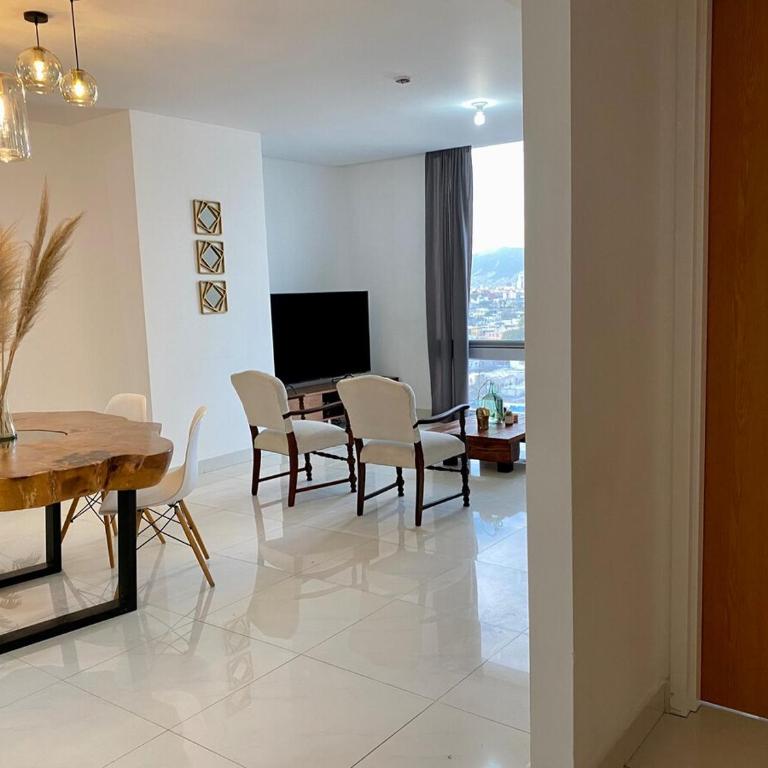 Departamento dentro paseo Santa Lucía Monterrey - Two-Bedroom Apartment - 22