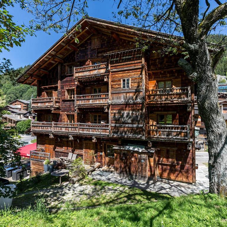 Spacieux appart 5 ch au cœur du village, charme savoyard, WiFi, cheminée décorative - FR-1-437-51 - Apartamento (10 adultos) - 18