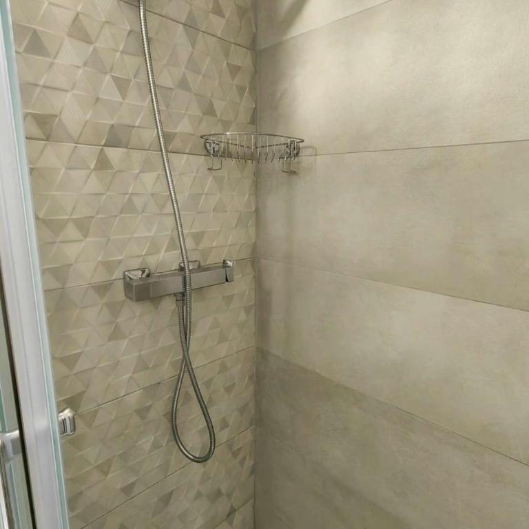 T2 Climatisé Proche Plage avec Piscine et Parking - FR-1-607-152 - Apartment - 22
