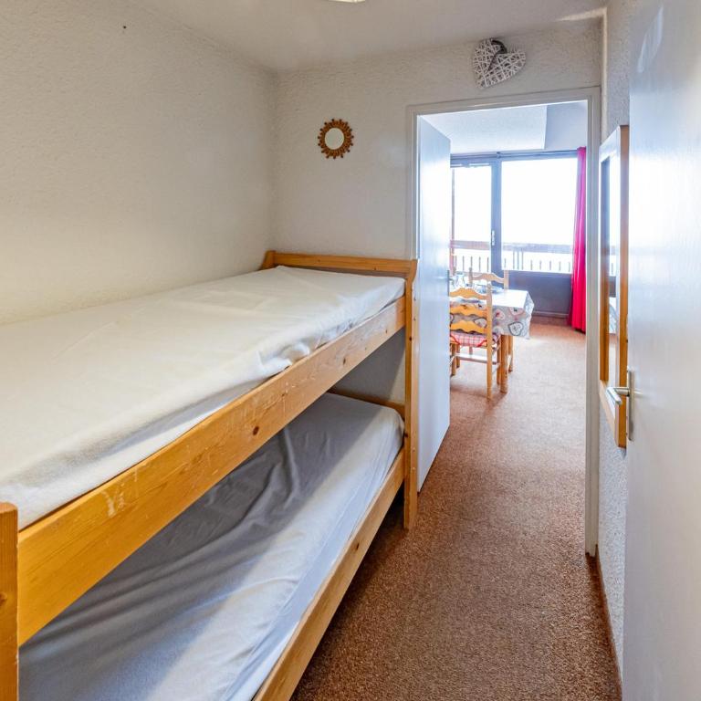 Confortable T2/3 pour 6 pers. avec balcon et accès ski à Saint-François-Longchamp - FR-1-807-14 - Apartment - 7