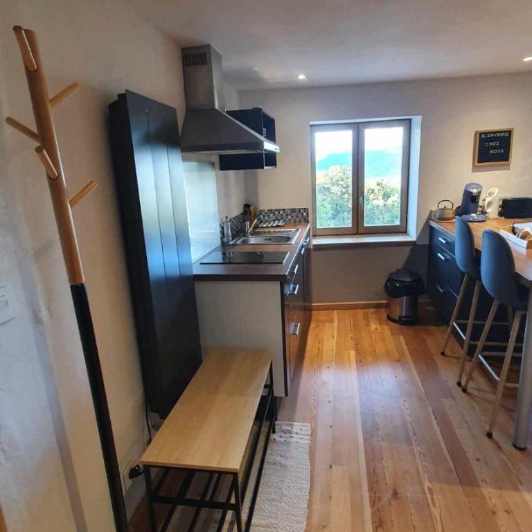 Appartement 4 personnes sur les hauteurs d'Eygliers - Appartement 2 Chambres - Vue sur Jardin - 3