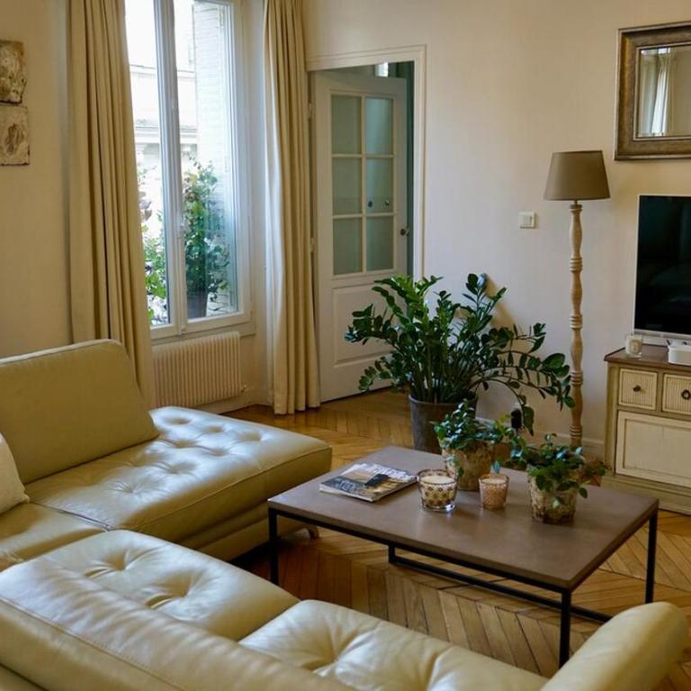 Steps to Luxembourg Gardens Bright Family Flat - Appartement - 1
