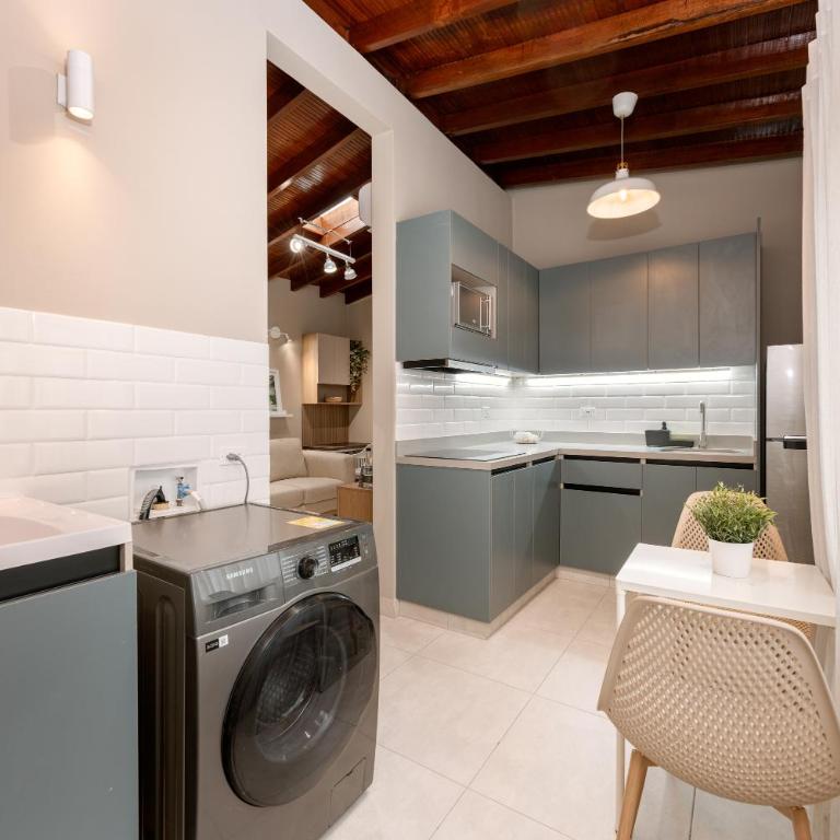 Lucas L - Two-Bedroom Apartment - 16