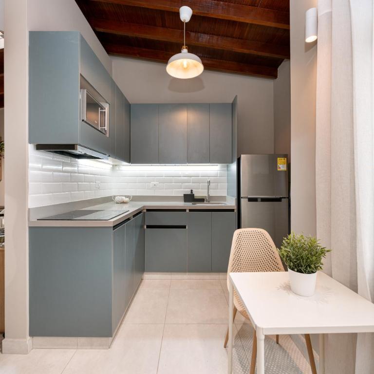 Lucas L - Two-Bedroom Apartment - 17