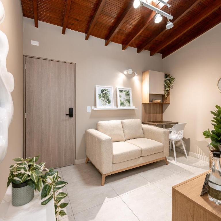 Lucas L - Two-Bedroom Apartment - 28