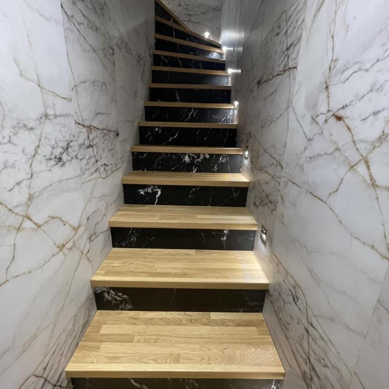 Top floor apartment - Apartment - 25