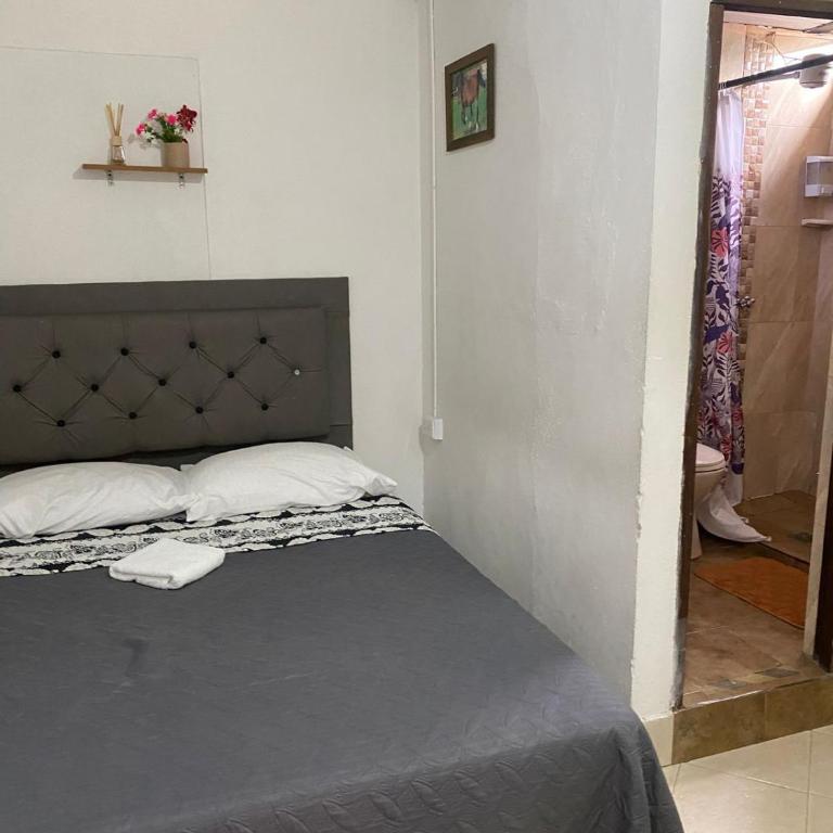 Europa Ecotours - Double Room with Private Bathroom - 1