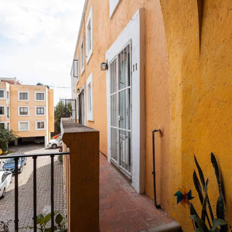 Apartment Next to Callejón de los Sapos: Comfort + Parking - One-Bedroom Apartment - 25